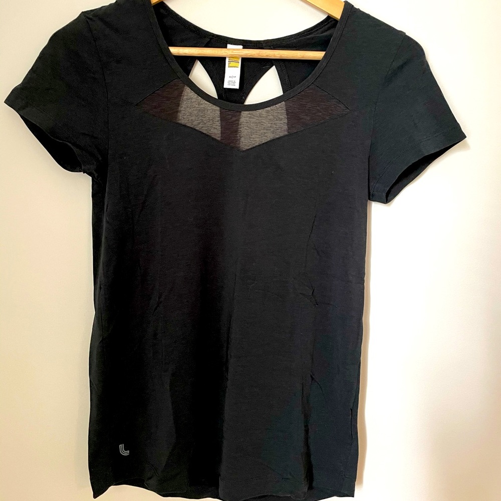 Women’s black XS Lolë t-shirt